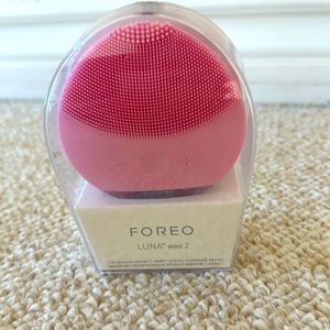 FOREO LUNA Mini 2 Facial Cleansing Massager